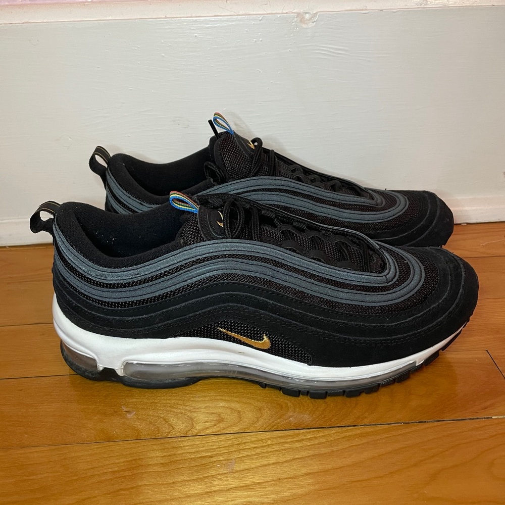 EUC Nike Airmax 97